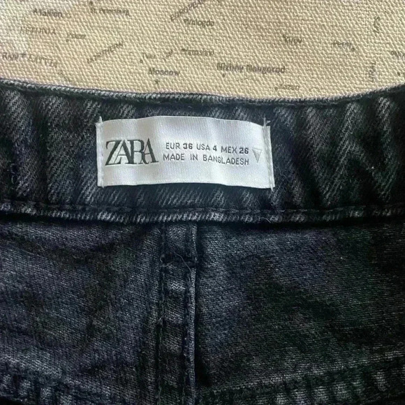 ZARA Distressed High Rise Denim Super Short Shorts Frayed Hem Size 4 Buttonfly - Picture 3 of 8